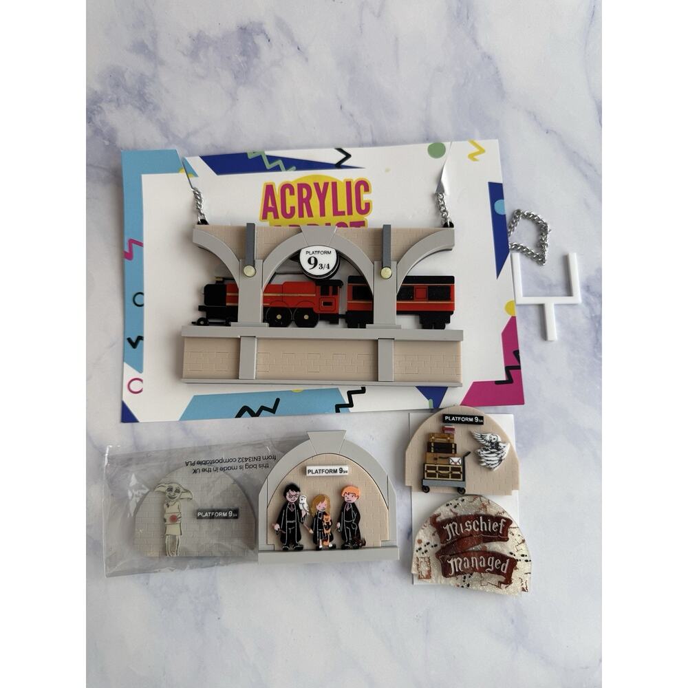 Harry Potter Platform 9-3/4 Necklace And Brooch Set Interactive Acrylic Addict